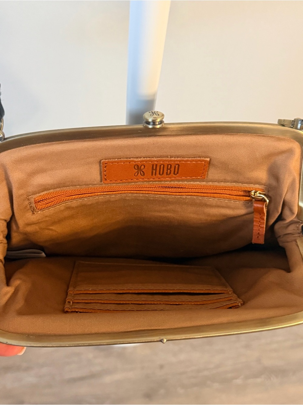 Black Leather Frame-Top Shoulder Clutch Purse - Picture 4 of 7